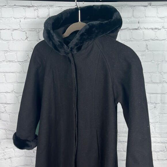 TRILOGI COLLECTION BLACK FULL LENGTH COAT SIZE 7 Fit & Flare 80% Wool EUC - Picture 2 of 10